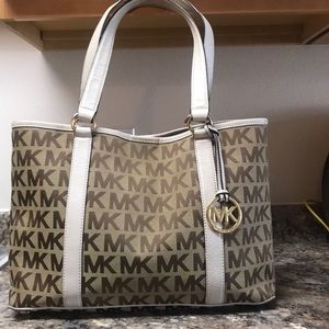 Michael Kors purse